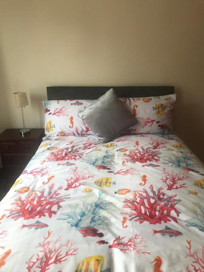 Prime Location Rooms In High Street Fort William Exteriör bild