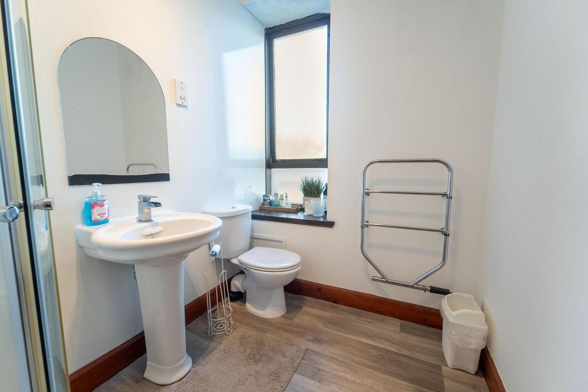 Prime Location Rooms In High Street Fort William Exteriör bild