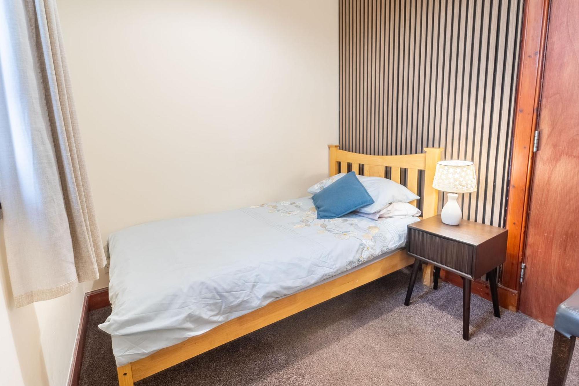 Prime Location Rooms In High Street Fort William Exteriör bild