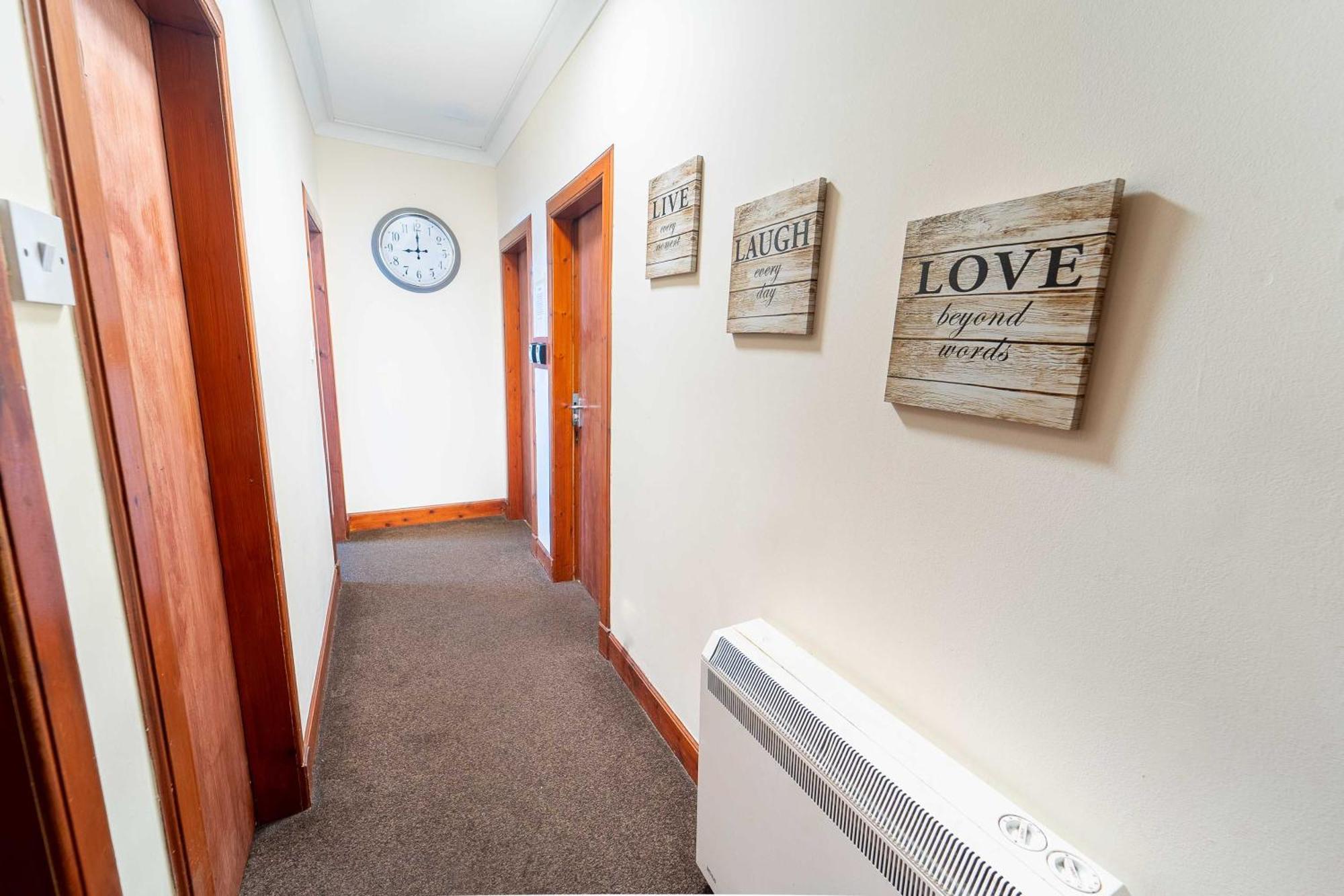 Prime Location Rooms In High Street Fort William Exteriör bild